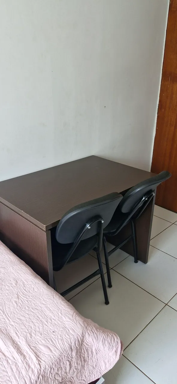 Mesa com cadeiras