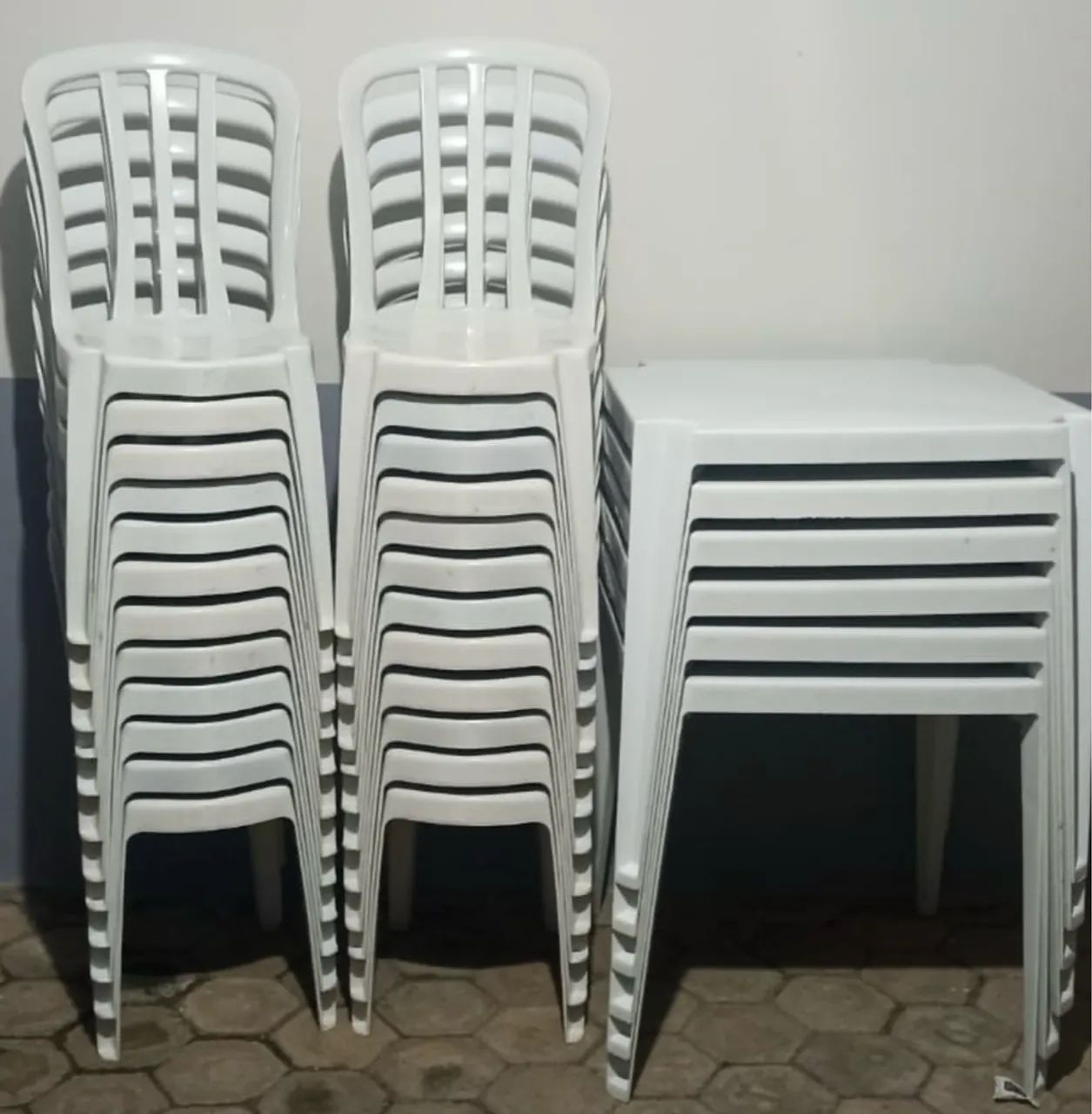 Conjunto 1 mesa com 4 cadeiras extra forte suporta 182kg  - Foto 2