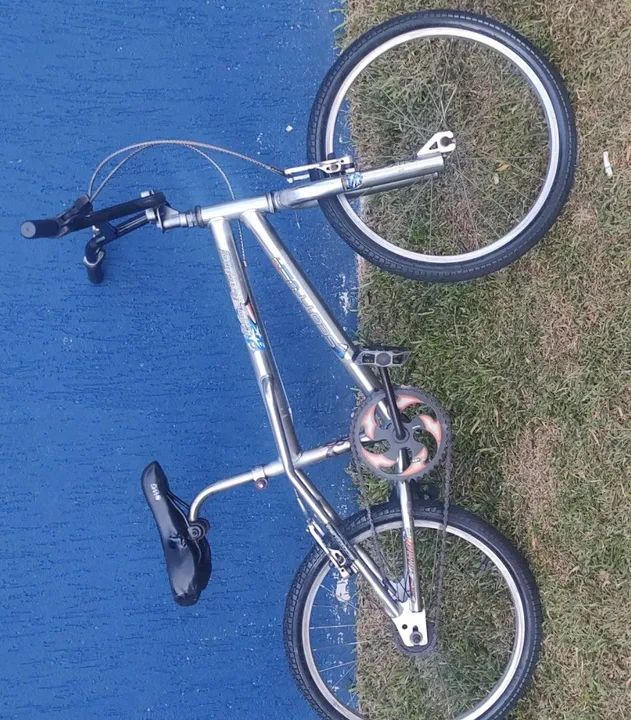 Bicicleta aro 20 Cross - Foto 3