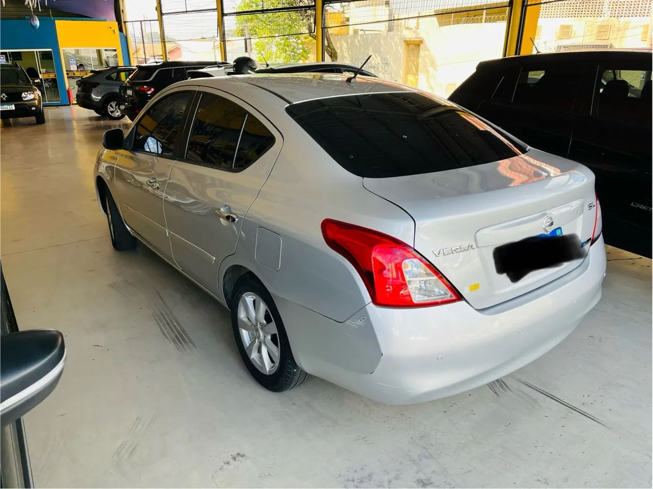 Nissan Versa SL 1.6 flex 2013, sedan completo  - Foto 2