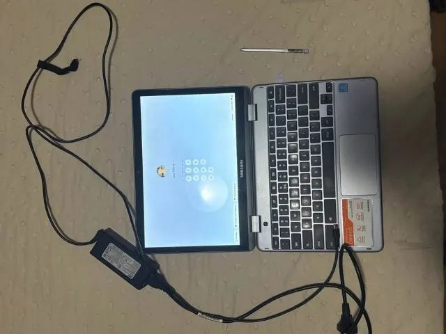 Chromebook Plus V2 - Foto 2