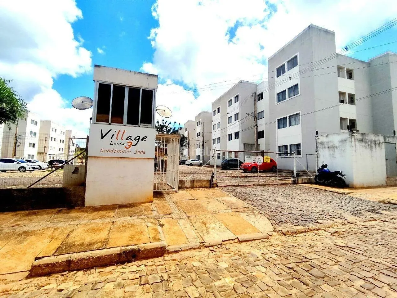 Apartamento à venda, Condominio Village Leste III - Jade no bairro Vale do Gaviao, Teresin