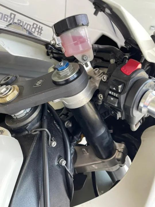 Suzuki GSXR750 Srad | 2011 - Foto 3