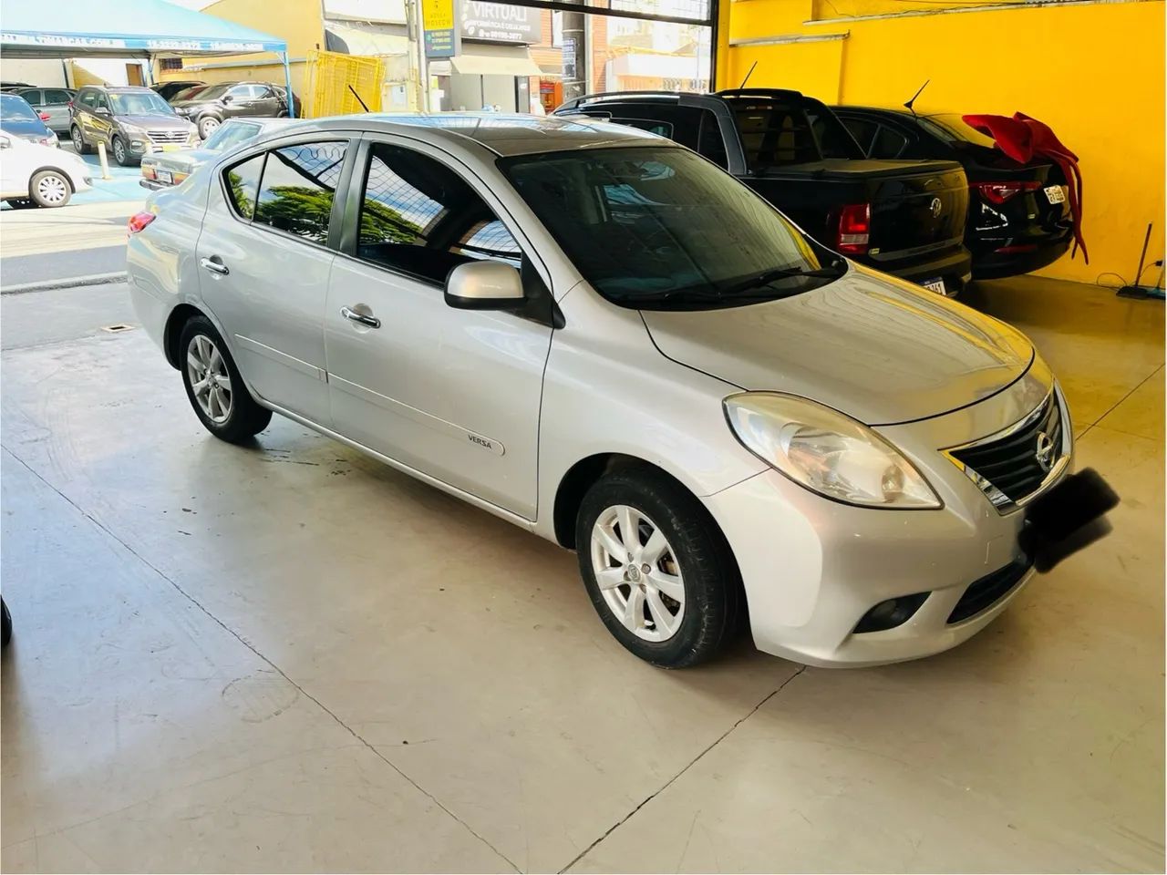 Nissan Versa SL 1.6 flex 2013, sedan completo  - Foto 3