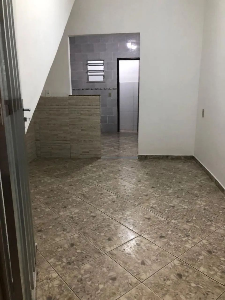 Aluga se casa na chacrinha próx brt ipase 