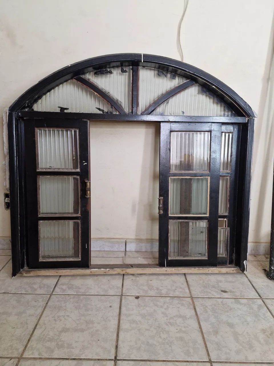 Janela colonial 64961579659521122