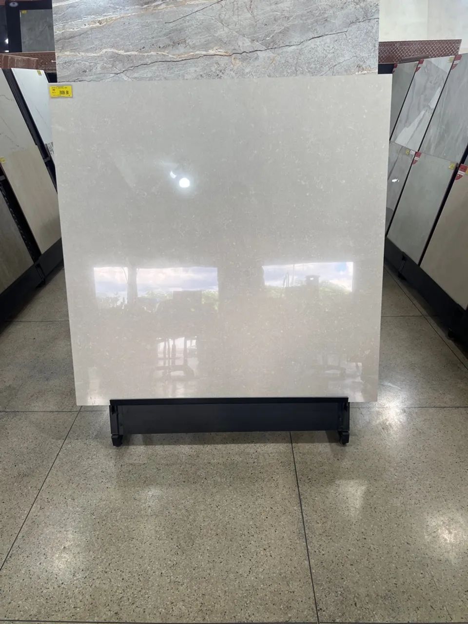 Porcelanato polido Delta 1,20x1,20