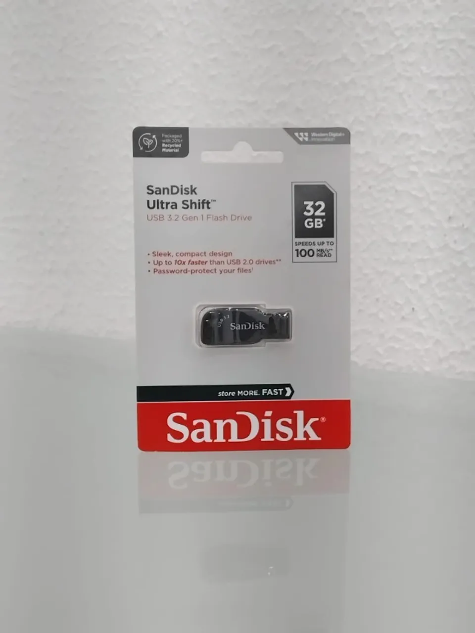 Pendrive SanDisk Ultra SHIFT Preto 32GB USB 3.2