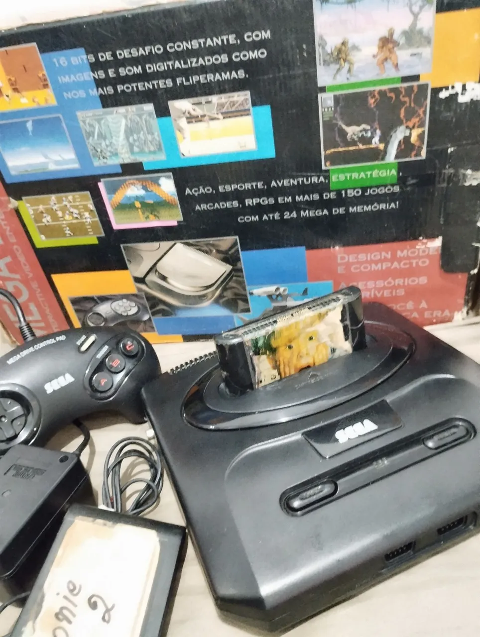 Sega Mega Drive com 2 jogos