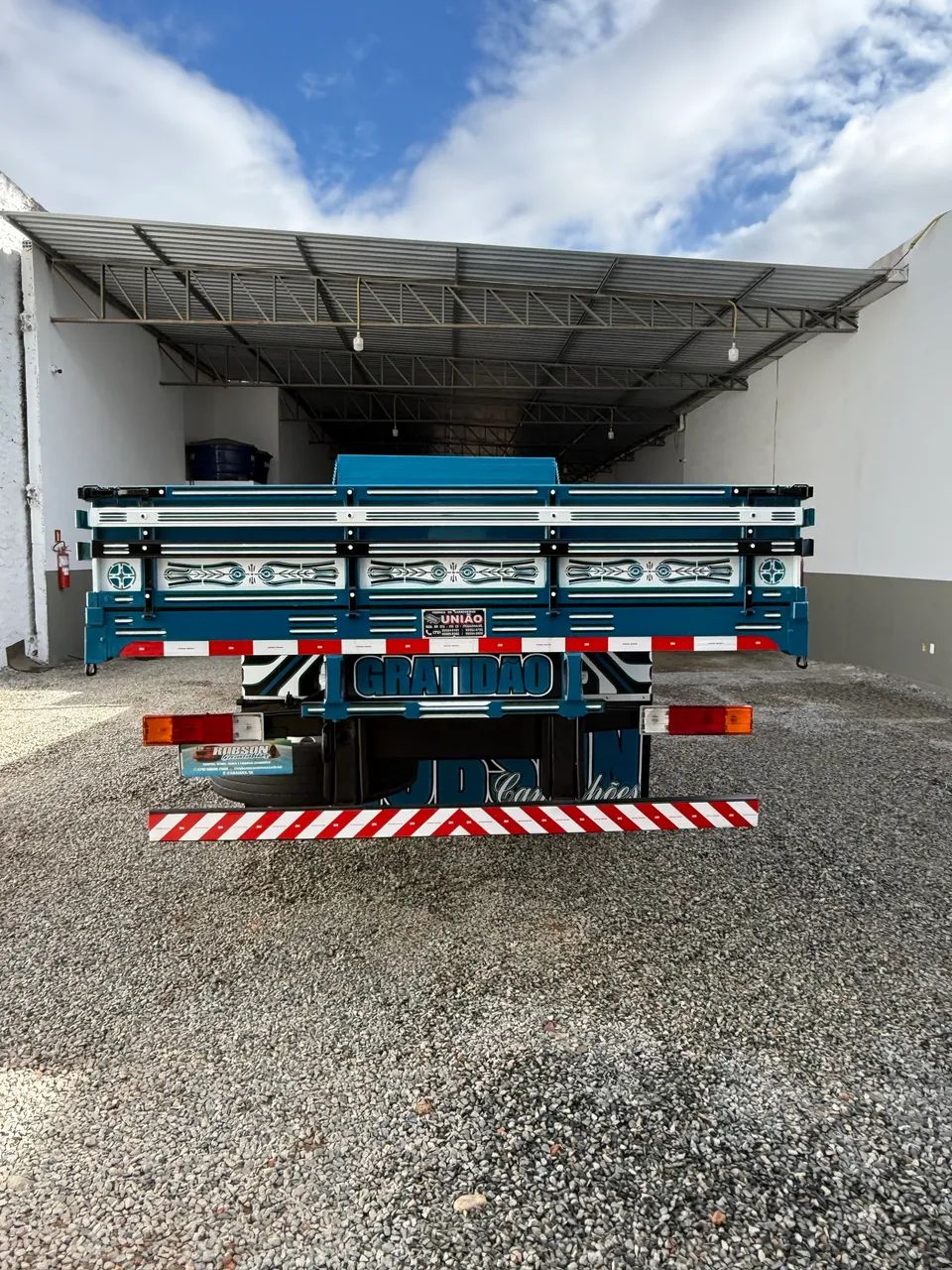 Atron 1319 ano 2016  - Foto 11