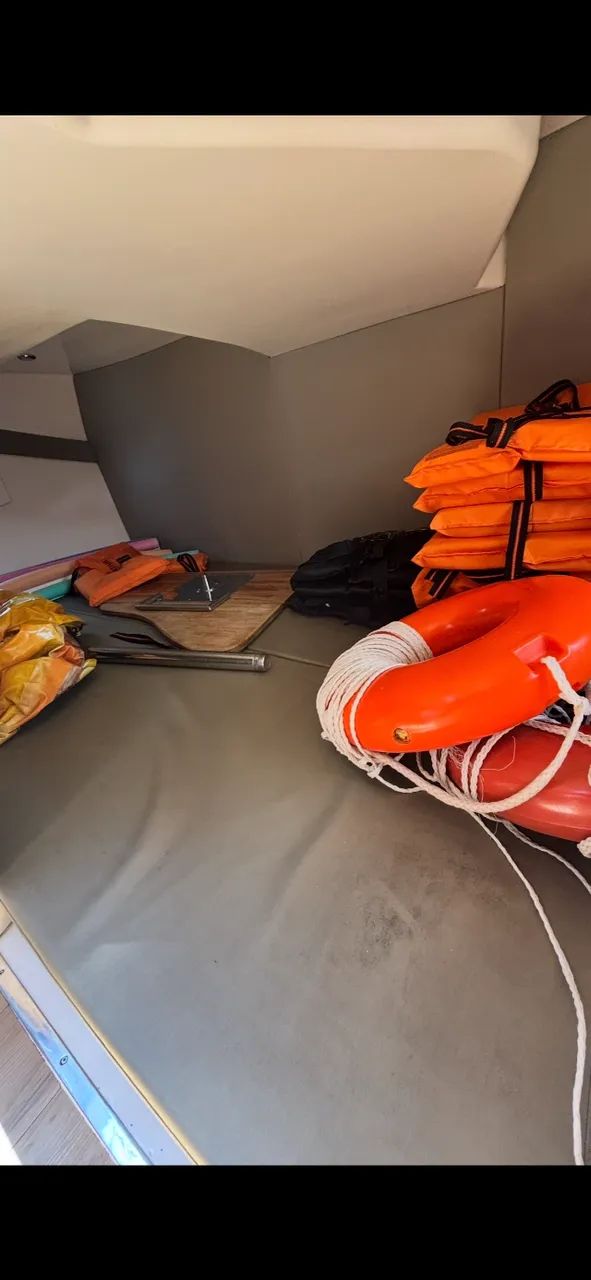 Lancha 1/5 Royal Mariner 30 pés 2018 - Foto 4