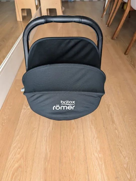 Cadeirinha de Carro Britax Römer + Isofix (Base)