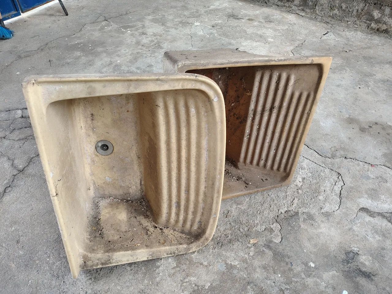 Tanque (borda quadrada)