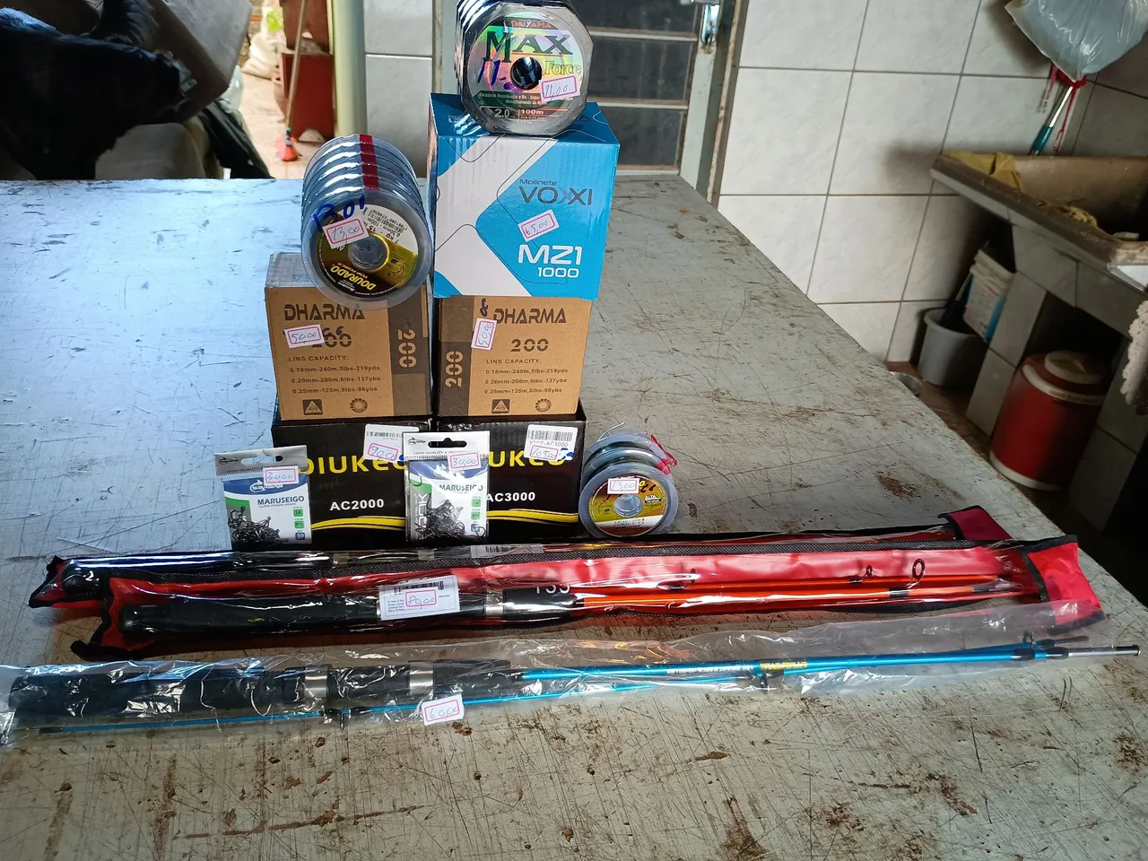 Kit Completo de Pesca Esportiva - Varas, Linhas e Acessórios
