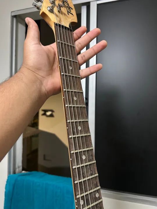 Guitarra Tagina modificada  - Foto 2