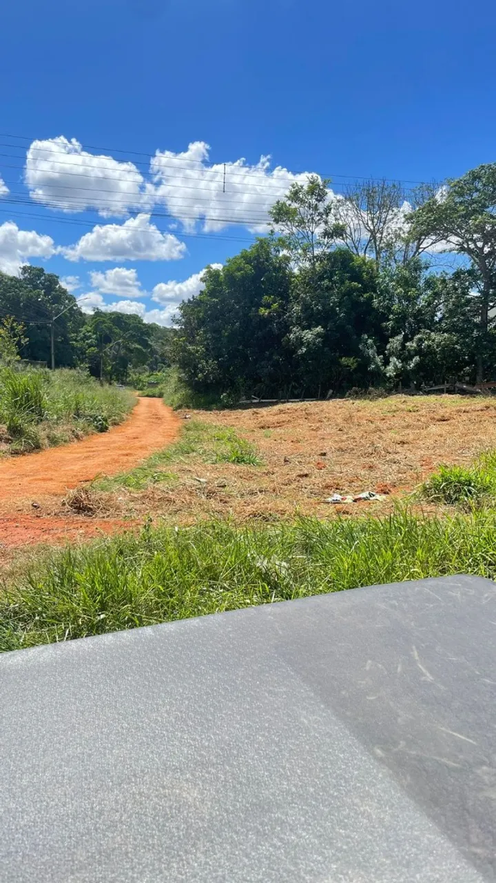 Vd Lote Quitado e Escriturado 443m² em rua pública no Ocidental Park - Cidade Ocidental