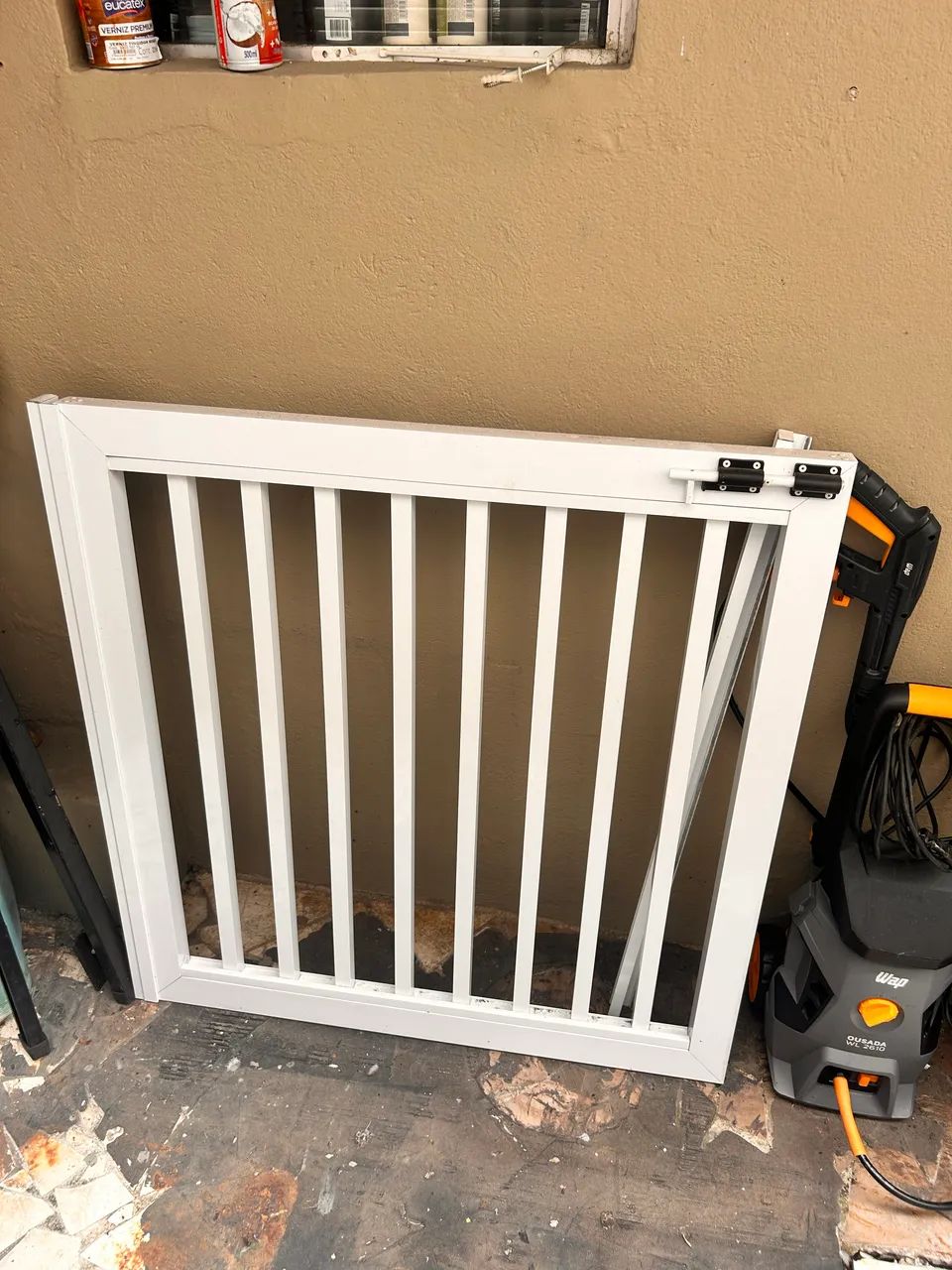 Aluminum Gate