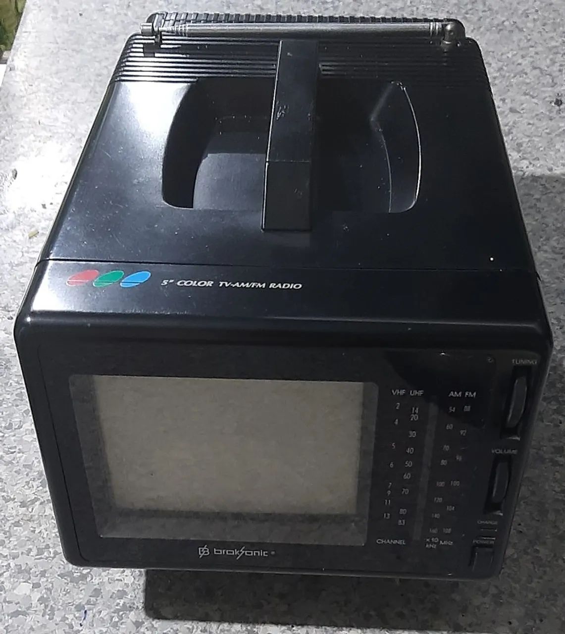 TV Portátil Broksonic 5 polegadas, Leia a descrição.