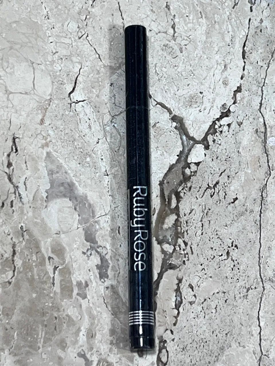 Kit maquiagem - 3 com preço de 1: Batons Power Stay Avon + Delineador RubyRose  - Foto 2