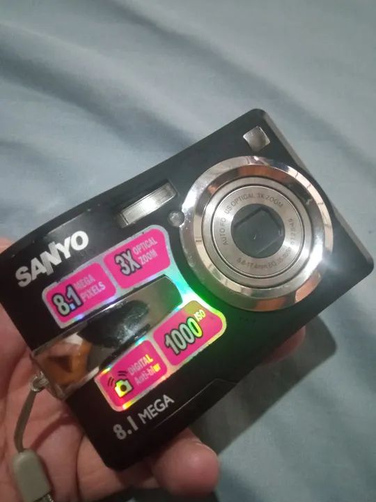 Câmera Digital Sanyo 8.1 Mega Pixels . Completa 