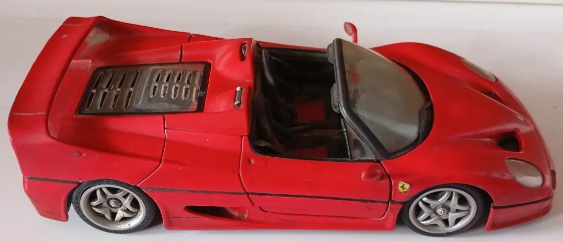 Miniatura Ferrari F50 Maisto 1995 Escala 1:18 - Foto 2