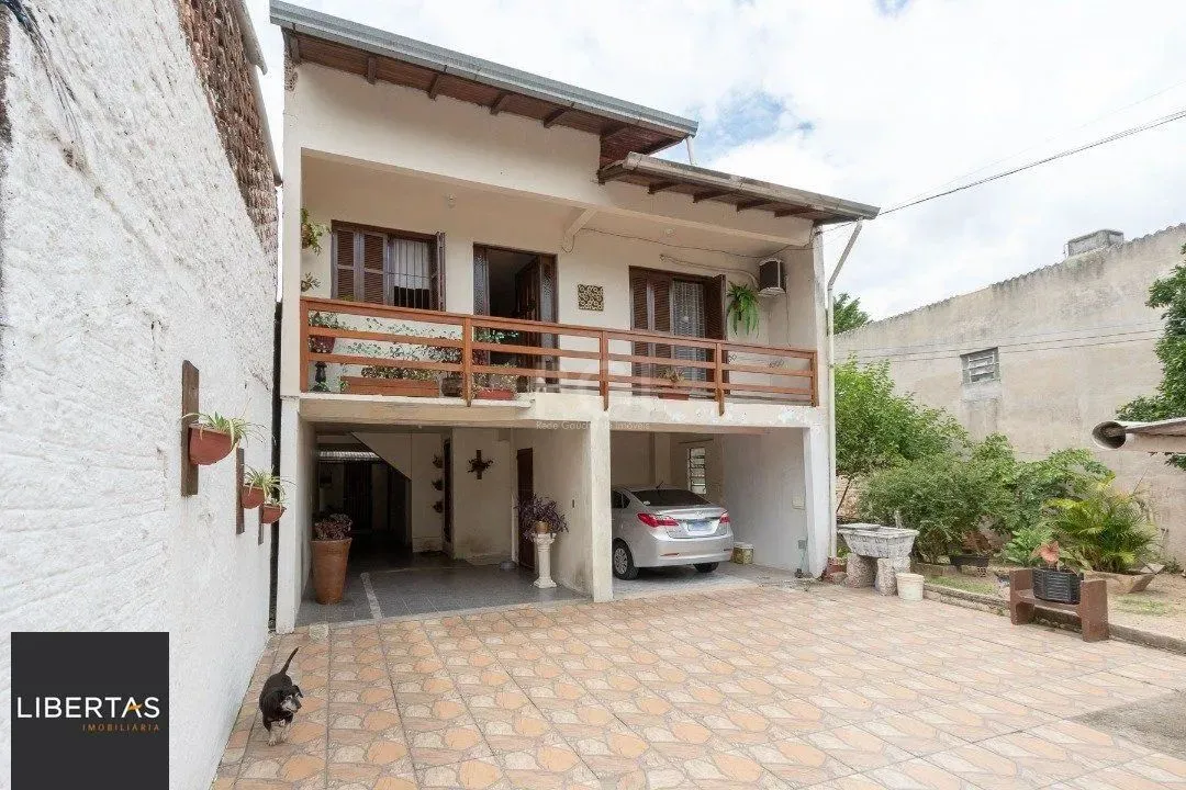 Casa para Venda - 161m², 3 dormitórios, 3 vagas - Nonoai