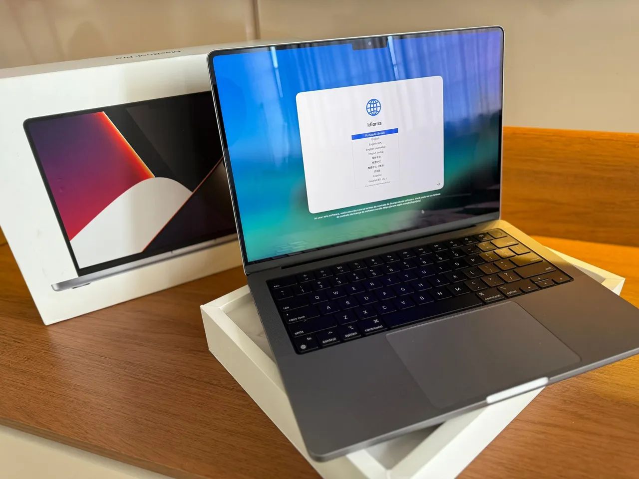MacBook Pro M1 Pro 14? 512 SSD e 16gb de ram space gray