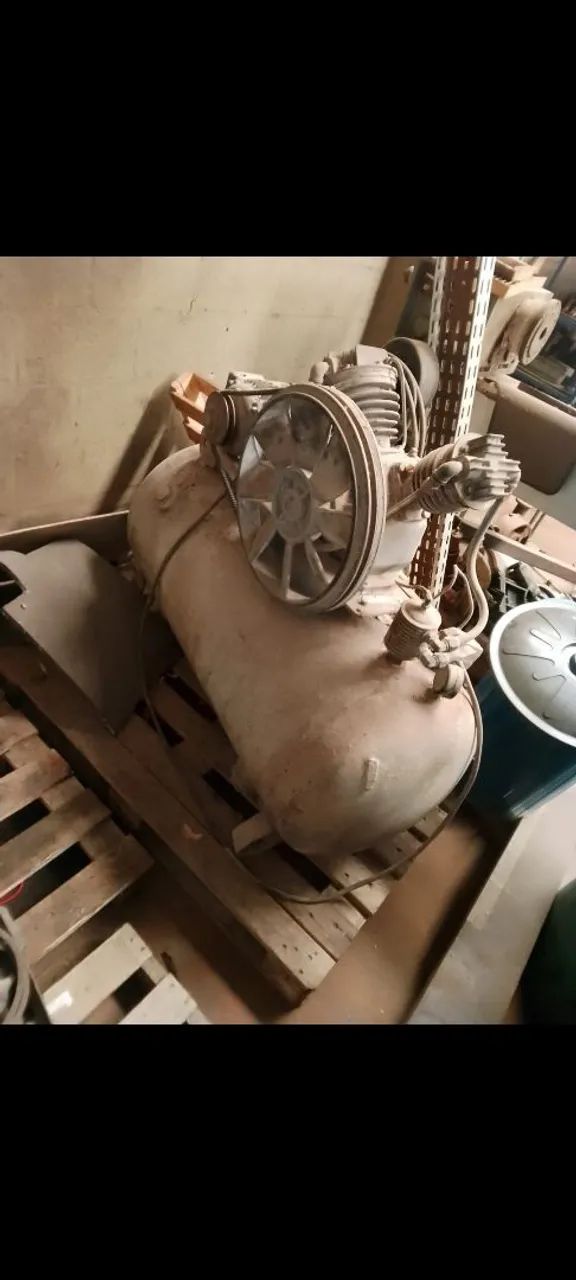 Compressor antigo funcionando trifasico - Foto 2