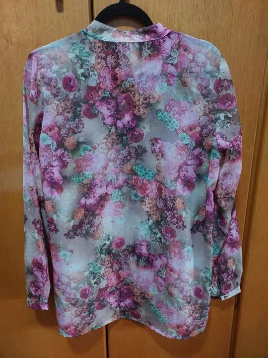 Blusa de viscose floral - Foto 3