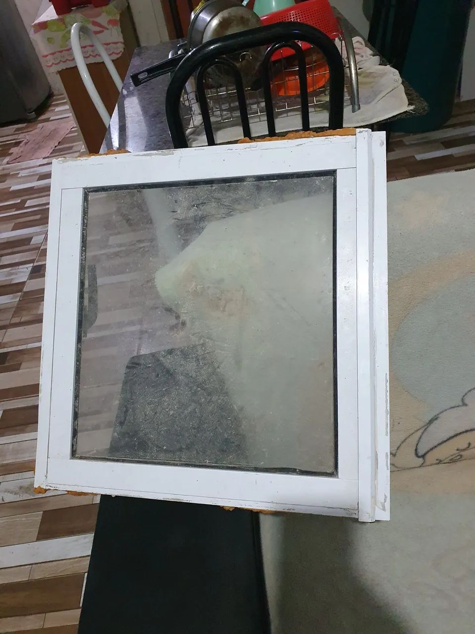 Vendo uma janela de alumínio toda boa 50×50 - Foto 6