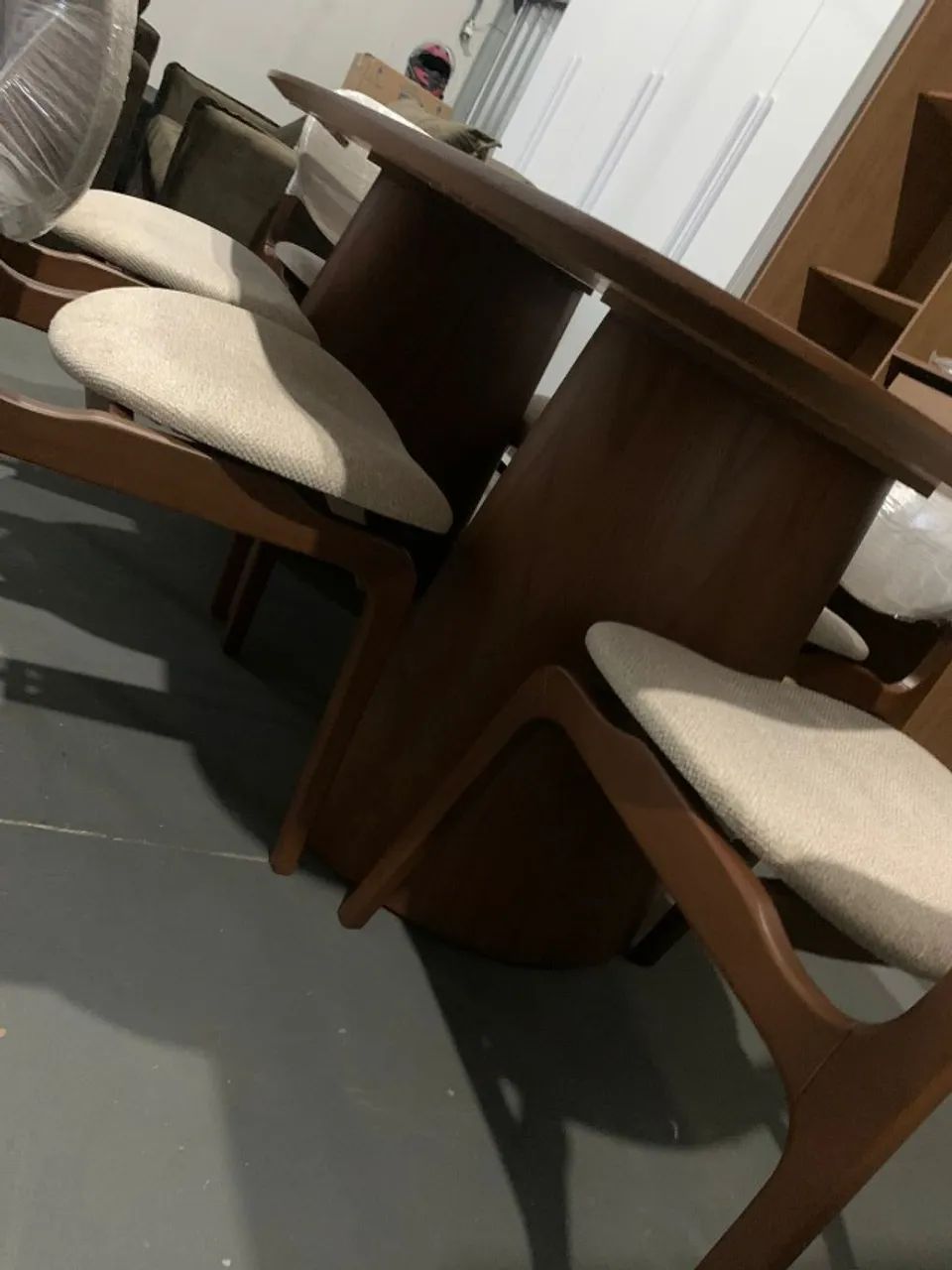 mesa de jantar com 6 cadeiras nova  - Foto 2