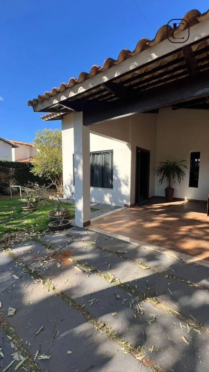 Casa para locação com 4/4 na 407 sul
