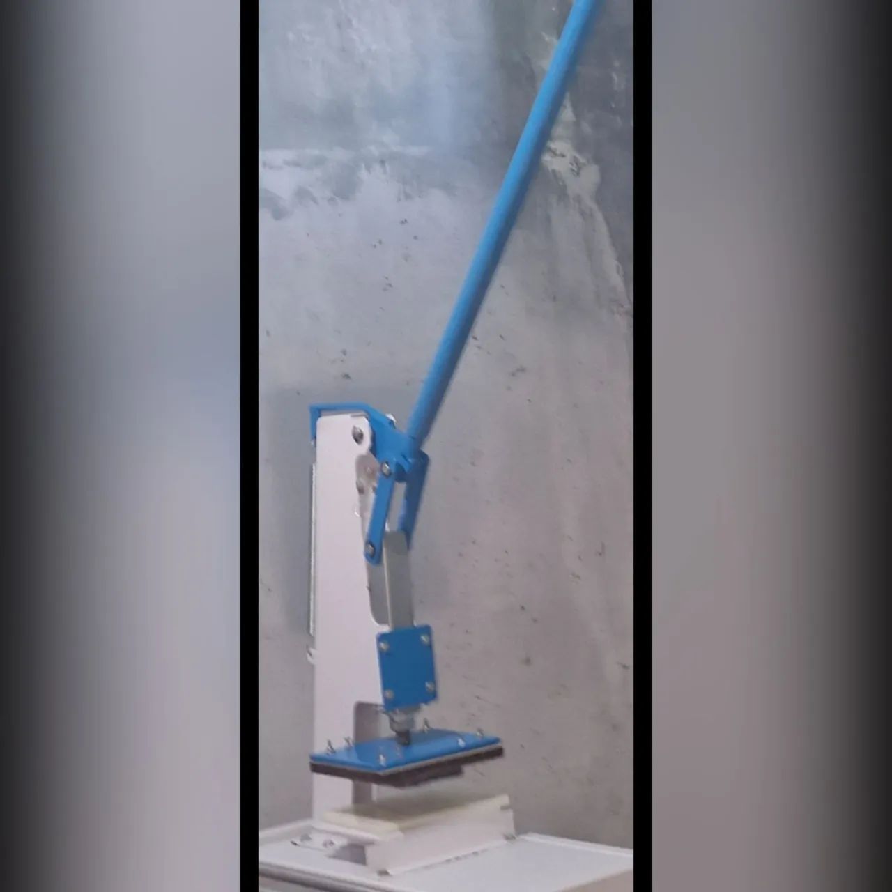 Prensa para cortes Industrial tamanho grande nova com nota fiscal.  - Foto 2