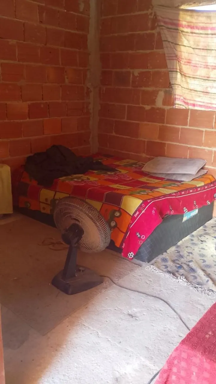 TROCO casa e kitnets em Santa Cruz ( conjunto São Fernando) 