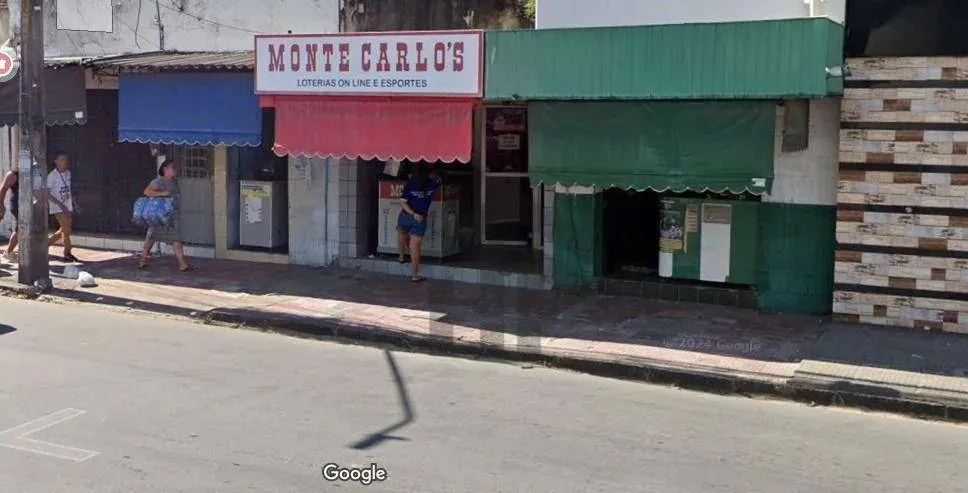 Loja Comercial de 156m² para alugar, localizada no Fundão, Recife - Pernambuco.