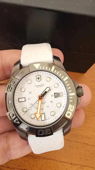 Relógio Victorinox Dive Master 500 m