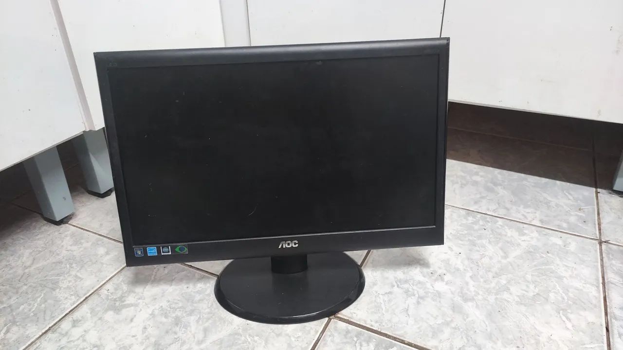 Monitor aoc led 19" Estado de novo  - Foto 2