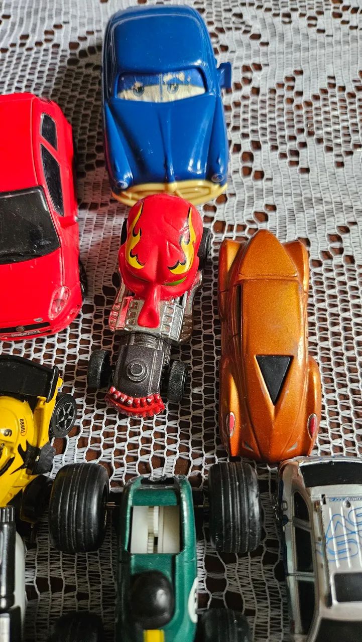 Miniaturas de carros colecionáveis - Foto 4