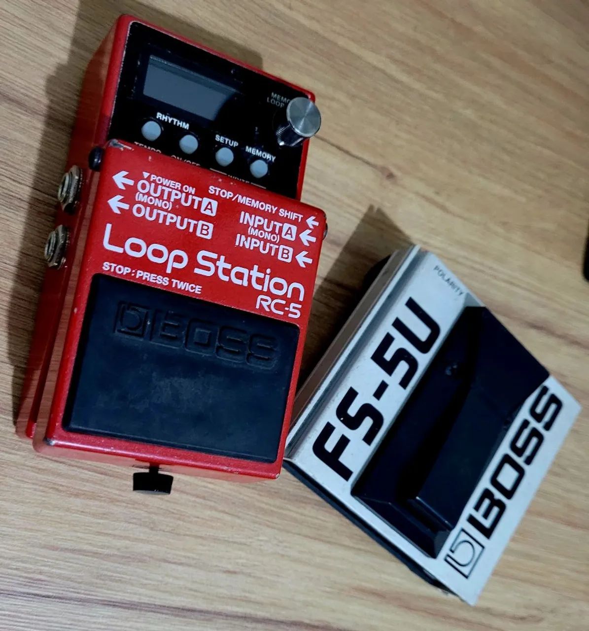 Pedal de Loop BOSS RC-5 + Pedal Boss FS-5U