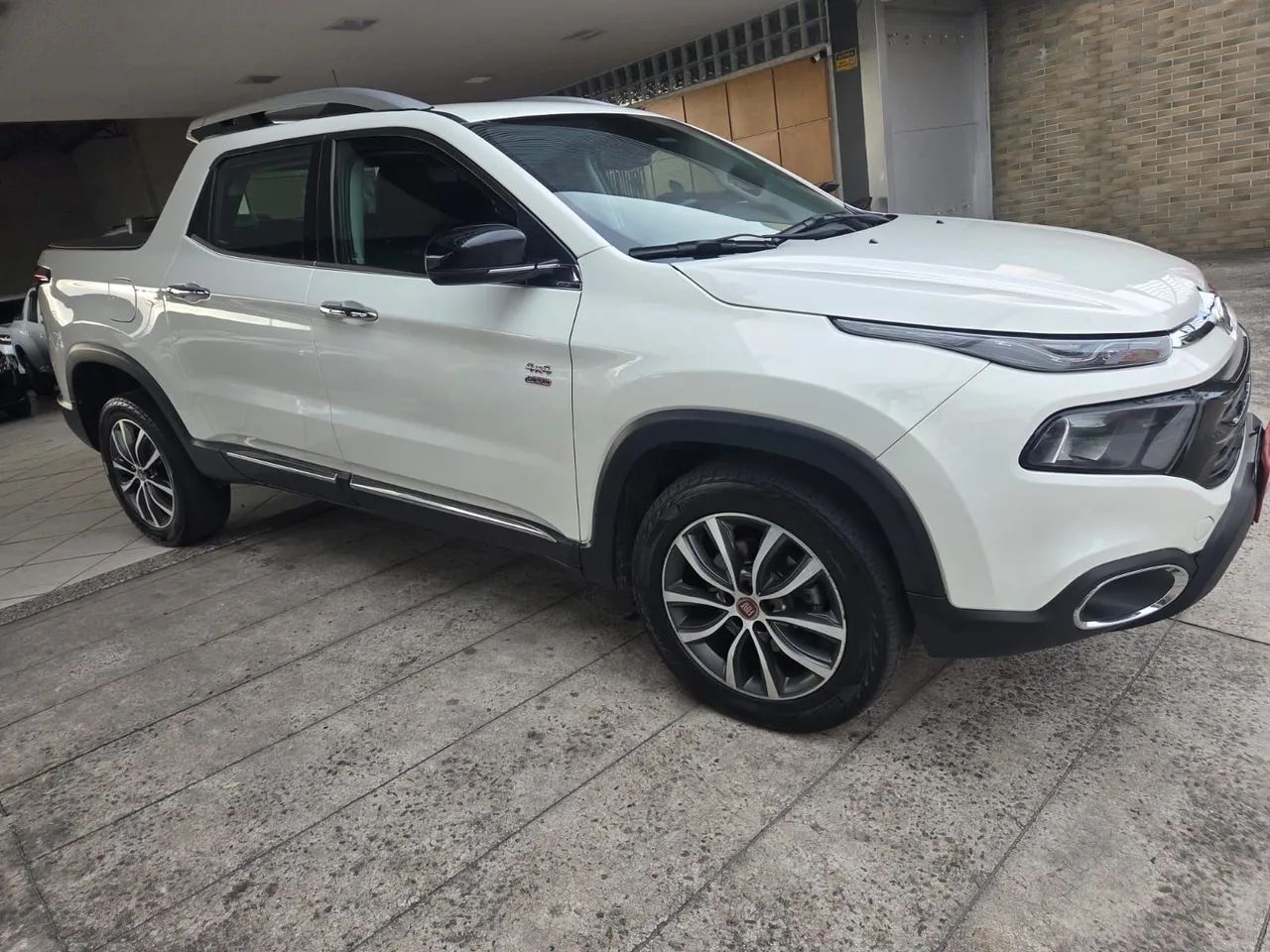 Fiat Toro Volcano 2.0 16V 4X4 TB Diesel Aut. 2021 - Foto 2