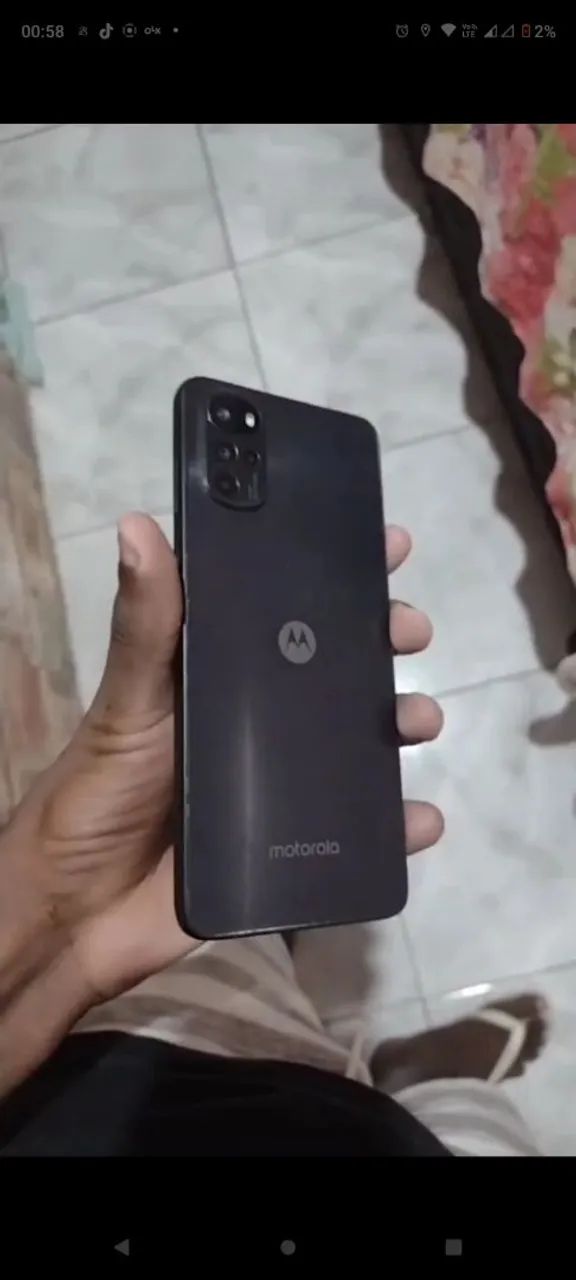 Vendo moto g22 só tem que trocar a tela mas tá funcionando normal não trava nem buga - Foto 2