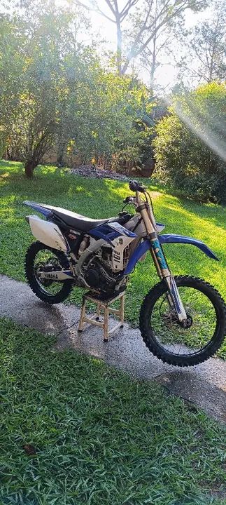 Moto Yamaha YZ 250F
