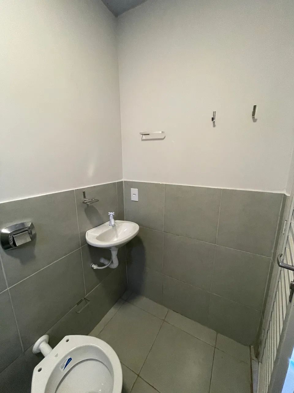 KITINET NOVINHA,  COM MOBÍLIA, SETOR COIMBRA. - Foto 5