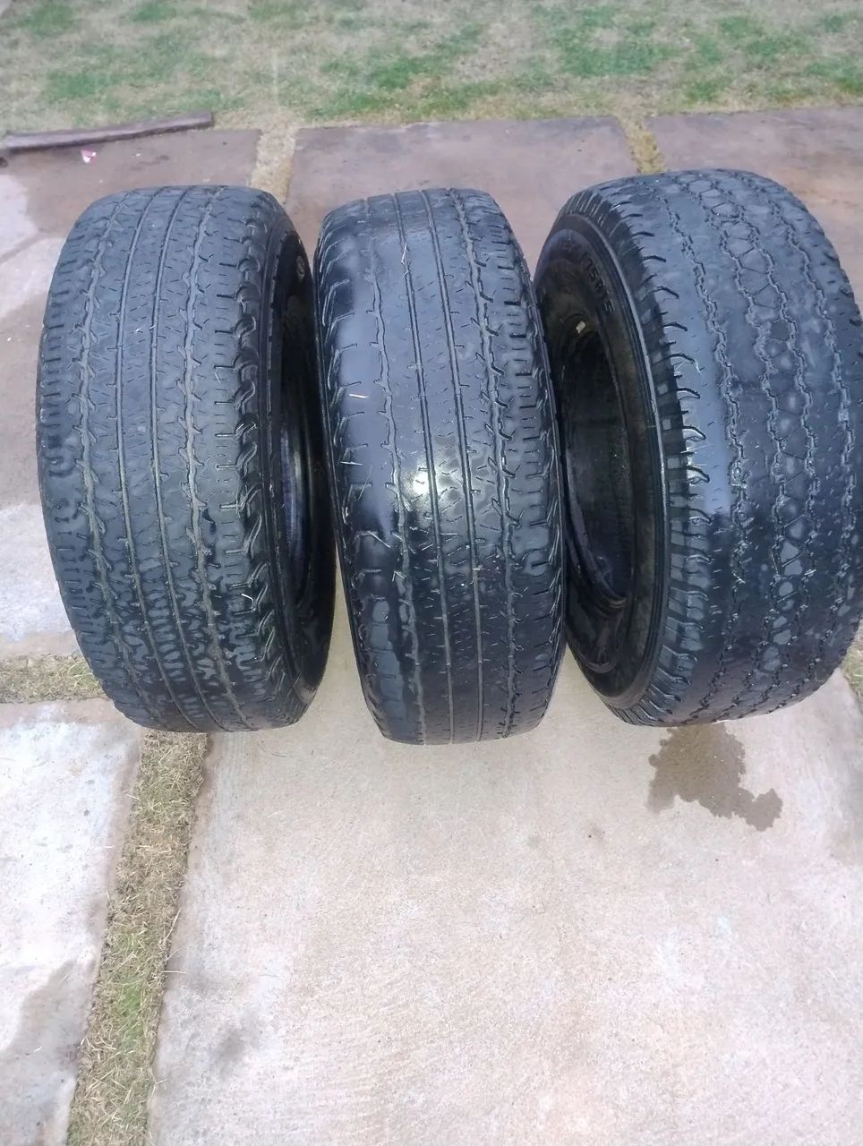 Pneu Goodyear Fortera 255x75x15 - Foto 4