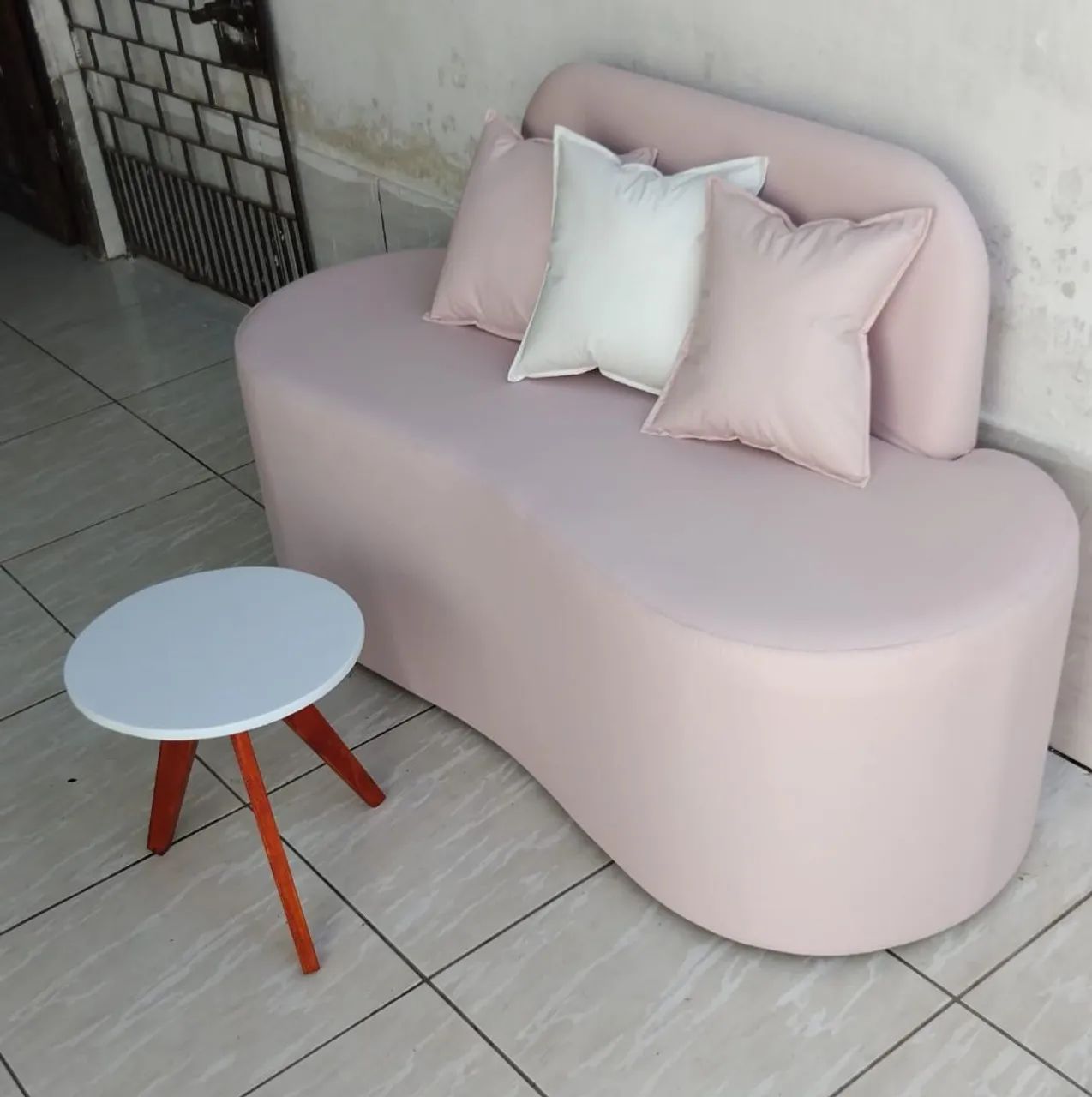 Sofá orgânico novo - Foto 4