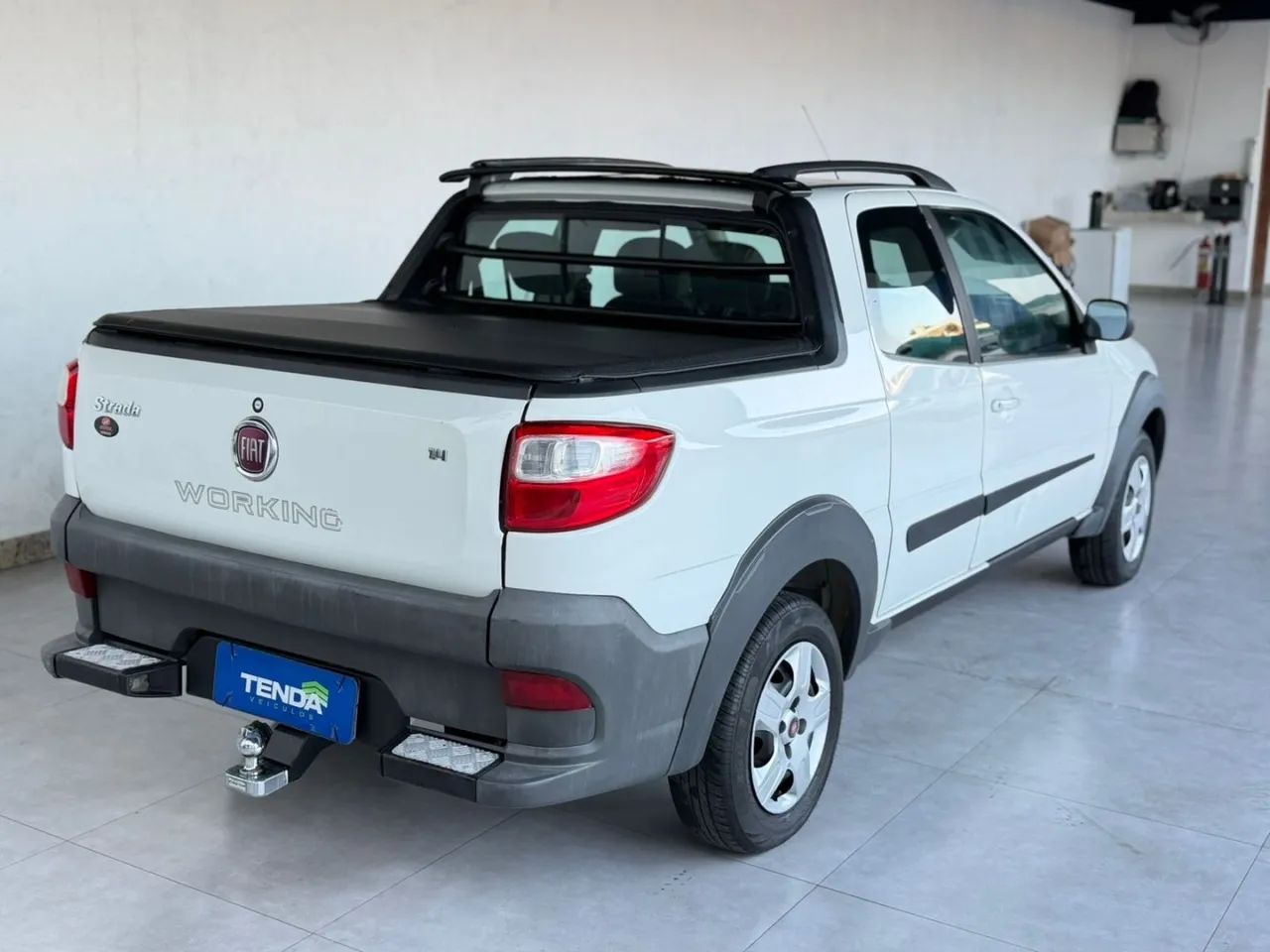 Fiat Strada Working Hard 1.4 Fire Flex 8V CD 2017 - Foto 3