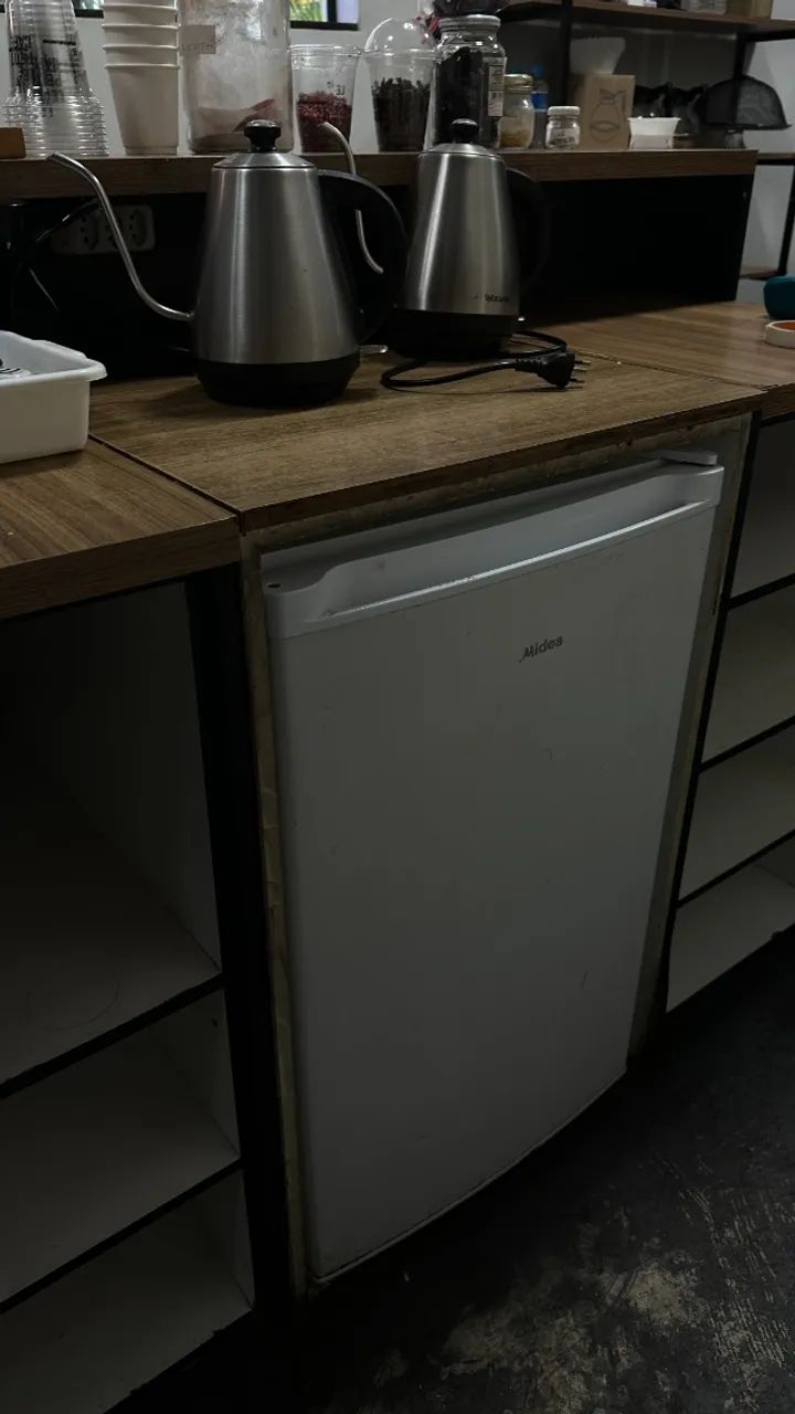 Frigobar Midea