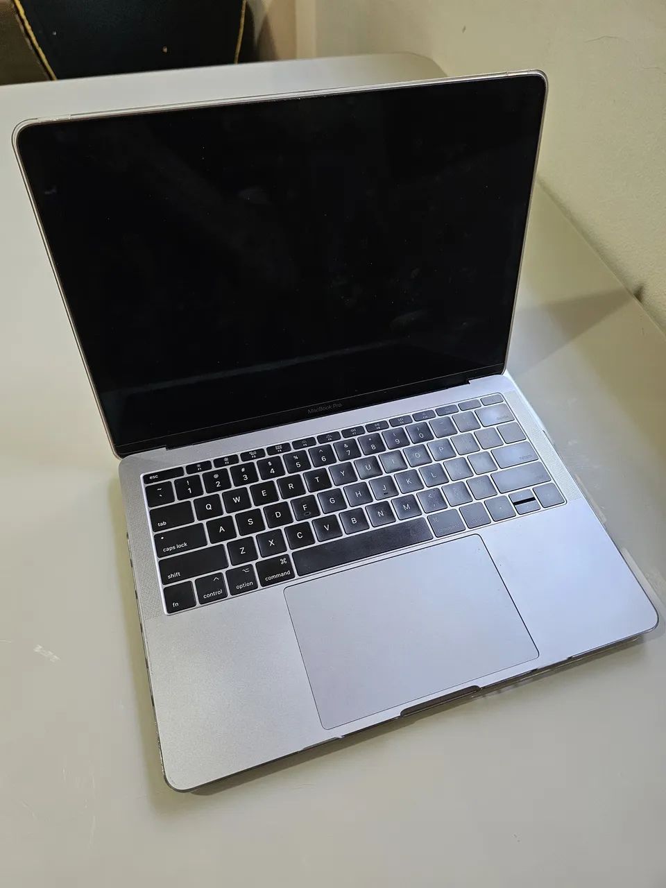 MacBook Pro 13 2017 i5 8GB SSD 256GB Excelente Estado - Notebooks