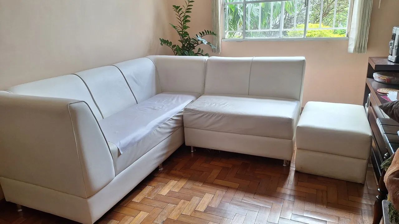 Sofa de canto ou separado com o puff