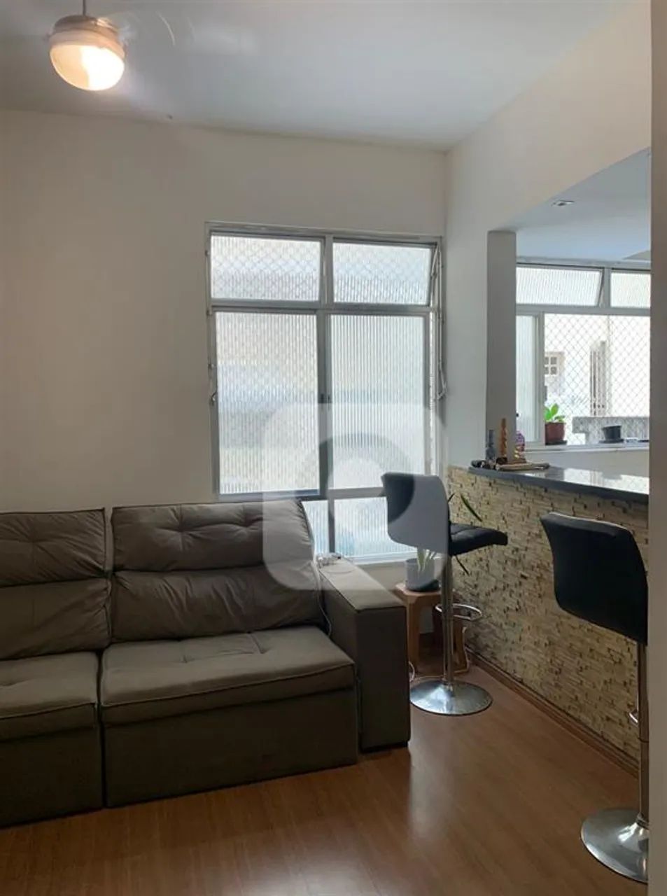 Apartamento recém pintado, reformado prédio tranquilo e familiar - Foto 4